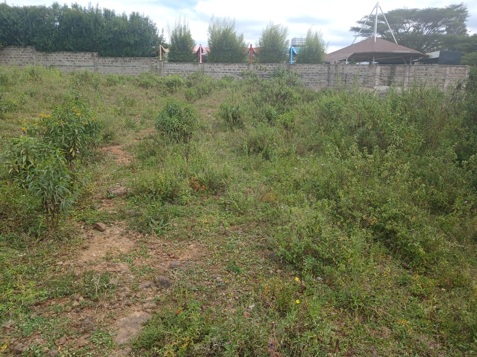 LAND AT ONGATA RONGAI