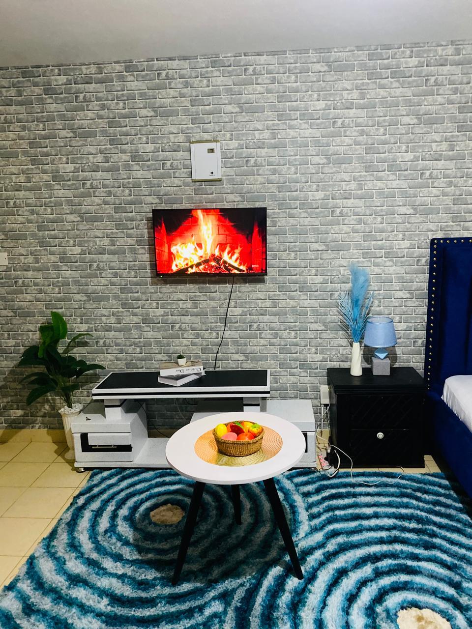 AIRBNB NEAR QUICKMART UTAWALA